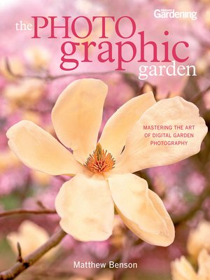 cover image of The Photographic Garden